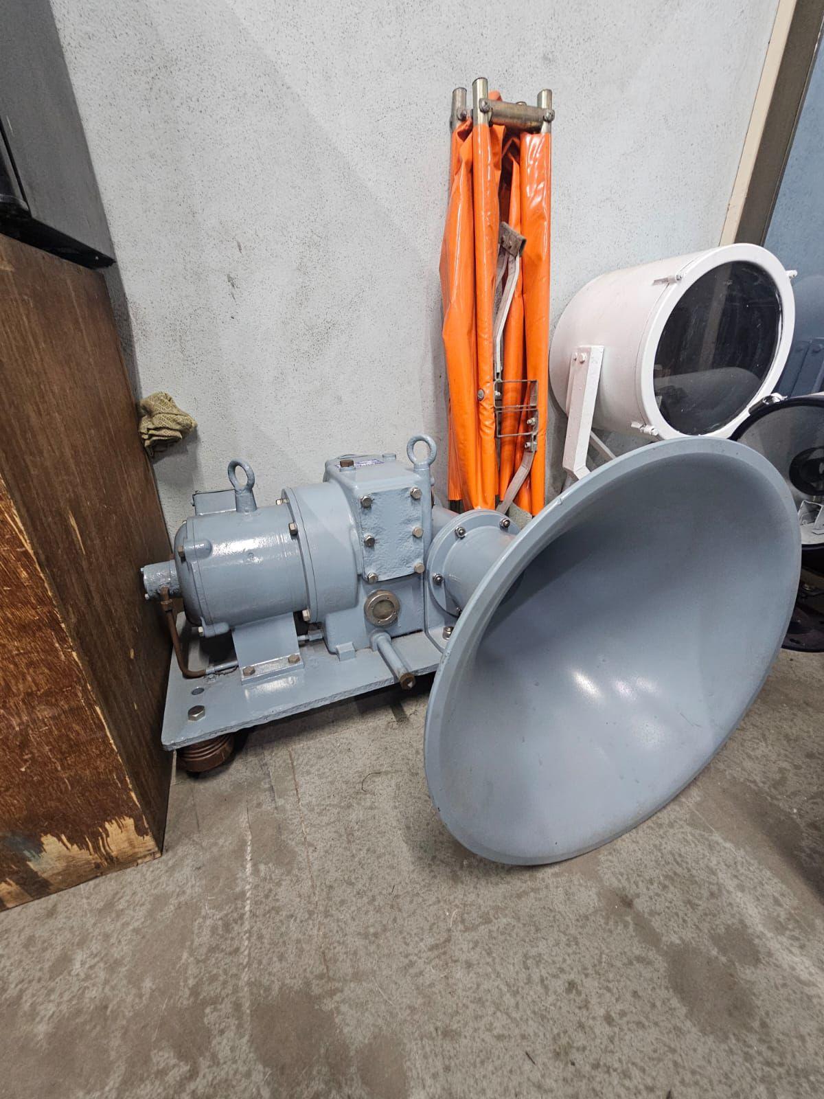 IBUKI KOGYO  PISTON HORN MH550